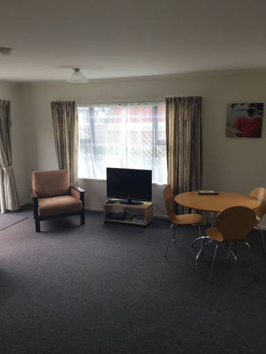 Public Area, Our Beach House - Raglan West, Waikato