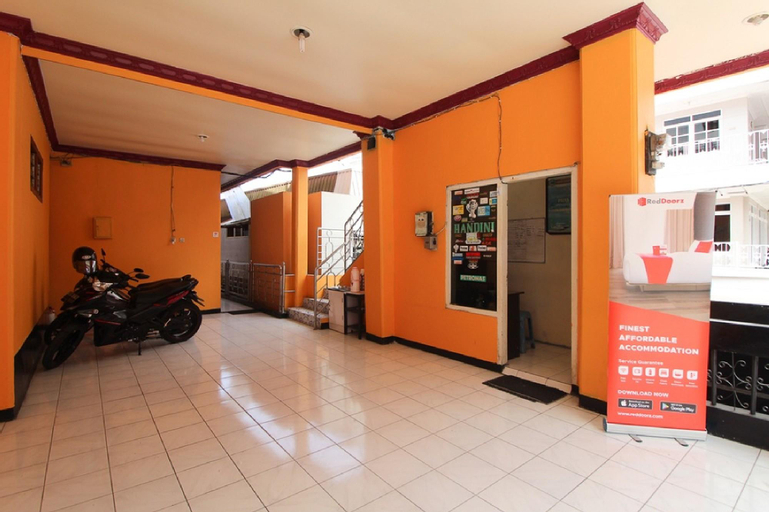 RedDoorz near Sarangan Lake, Magetan