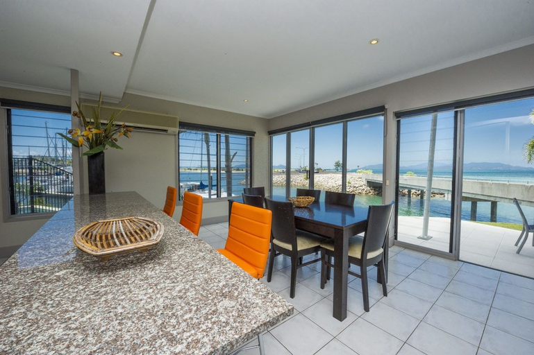 Others 5, Magnetic Docks Townhouse 1, Magnetic Island