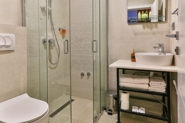 Bathroom 5, Sunset Hotel