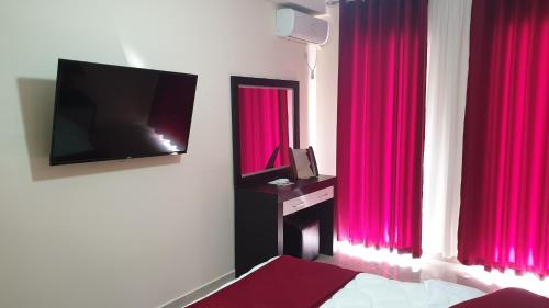 Haris Hotel, Vlorës