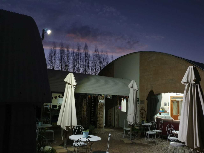 Others 1, Homestead Guesthouse, Fezile Dabi