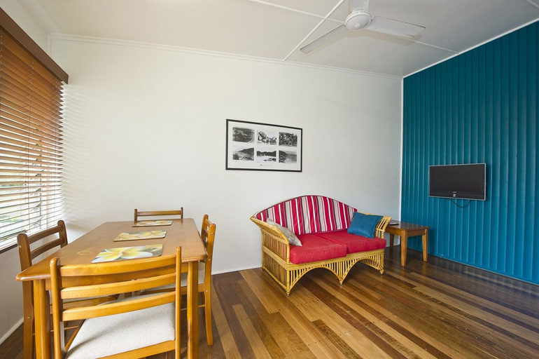 Others 4, Kooyong Apartment 7, Magnetic Island