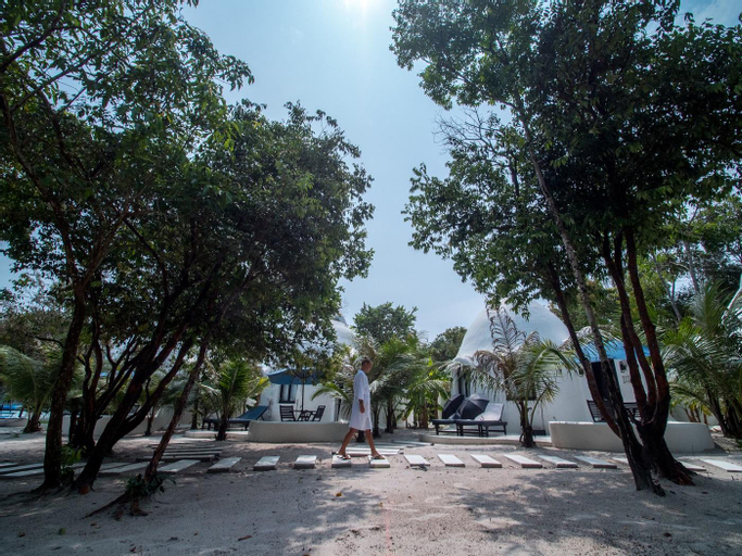 Moonlight Resort, Botum Sakor