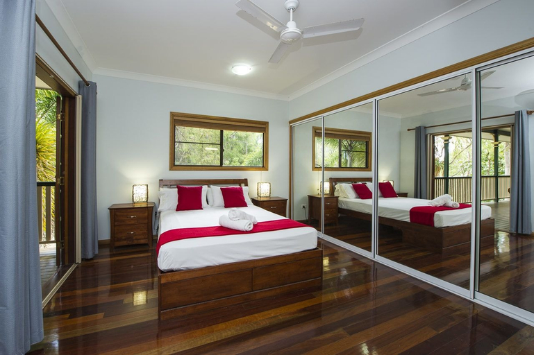 Bedroom 2, Marramaninjie, Magnetic Island