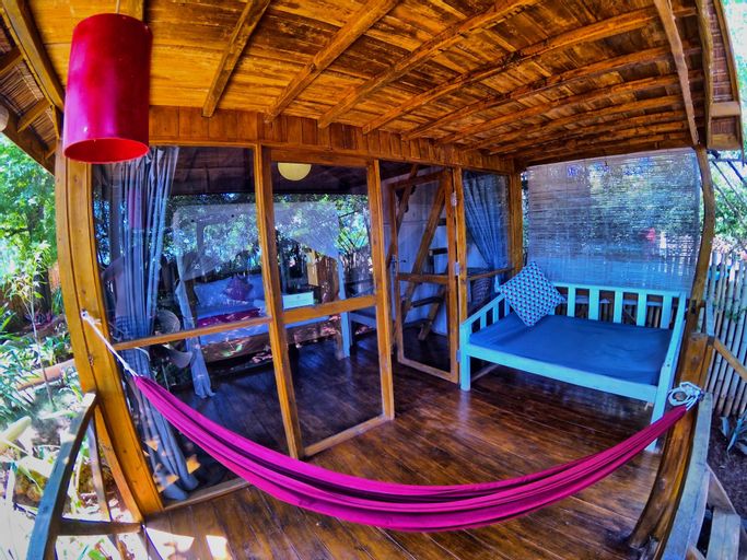 Cosmos Bungalows, Bulukumba