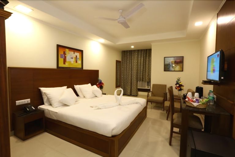 Hotel Rainbow, Ghaziabad