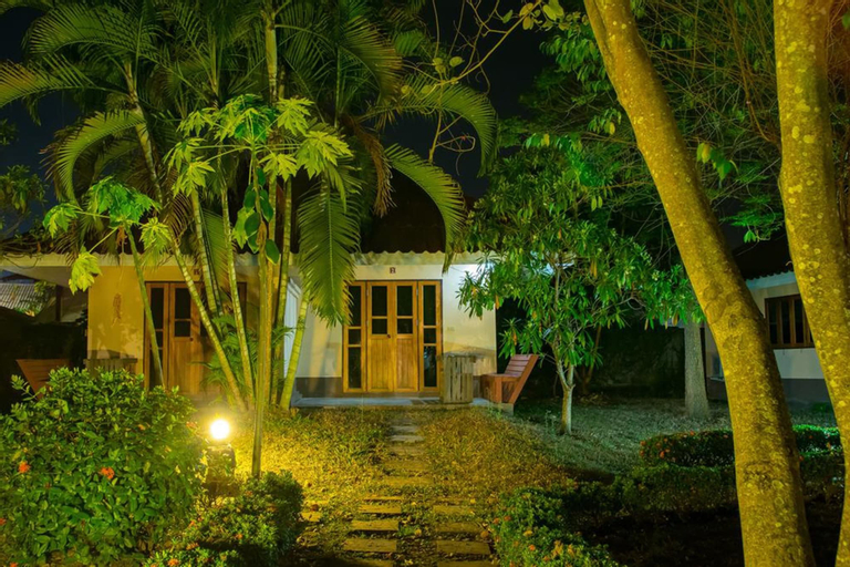 Monkey House 2, Pai