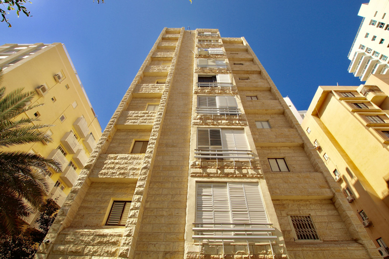 Royal Apartments On The Central Beach,