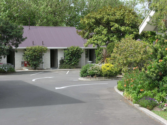 Exterior & Views 2, Awatea Park Motel, Palmerston North