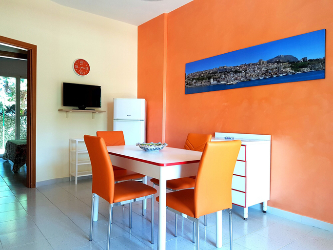 Others 5, Villa Rosella, Agrigento