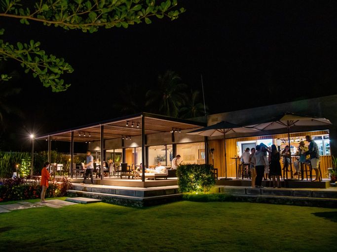 Meridian Adventure Marina Club & Resort, Raja Ampat