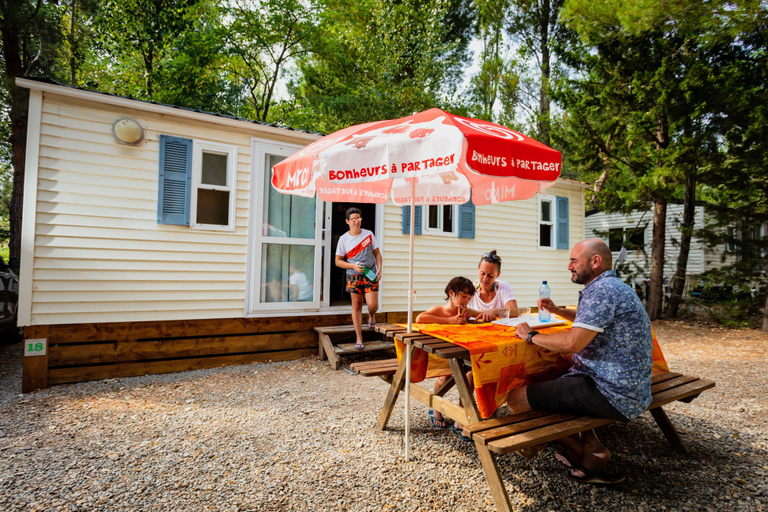 Exterior & Views 2, Camping la Peiriere - Chalet & Mobile-home, Aude