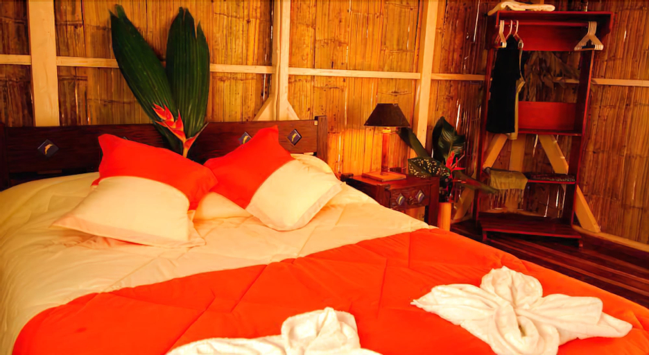 Amazon Dolphin Lodge, Shushufindi