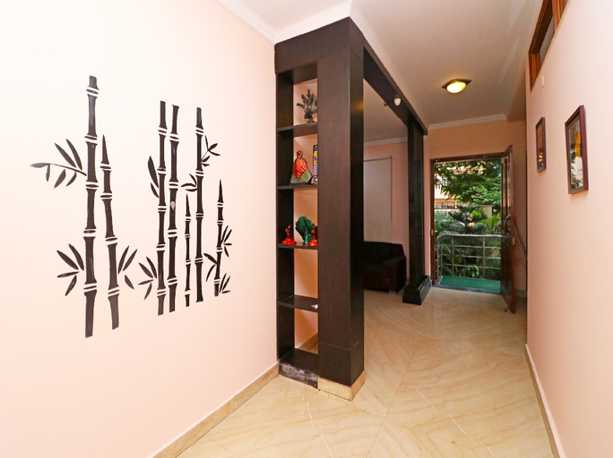 OYO 338 New Paradise, Gurgaon
