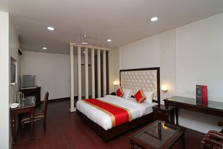 OYO 10887 Hotel West View, Ghaziabad