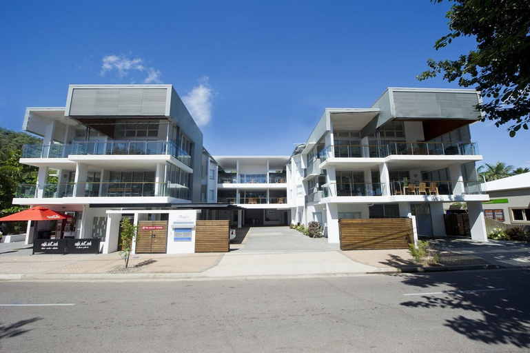 Exterior & Views, Maggies Beachfront Apt. 4, Magnetic Island