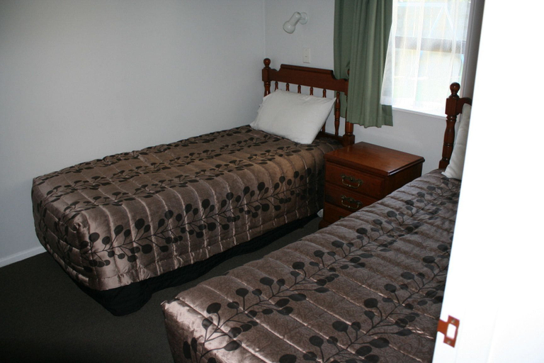 Bedroom 3, Awatea Park Motel, Palmerston North