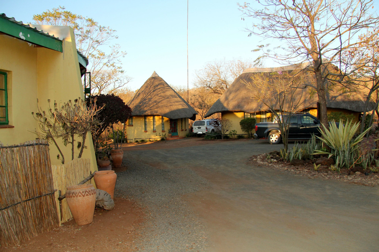 Lesoma Valley Lodge, Chobe