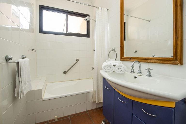 Bathroom 3, The Beach House at Arthur Bay, Magnetic Island