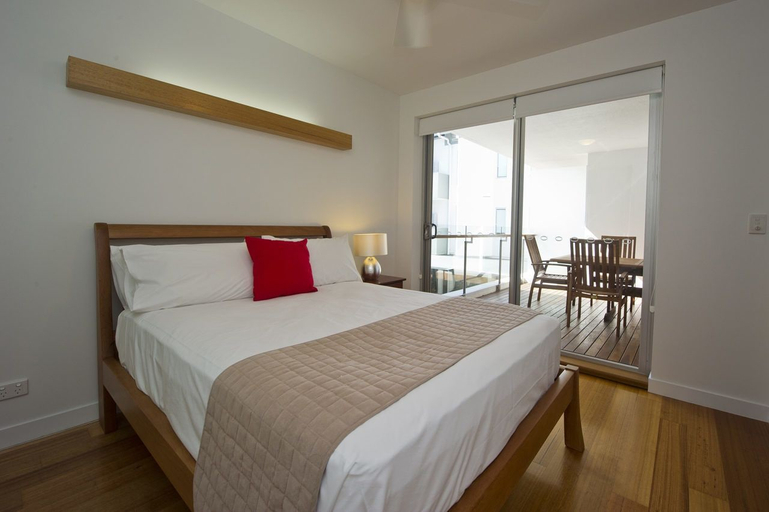 Bedroom 3, Maggies Beachfront Apt. 4, Magnetic Island
