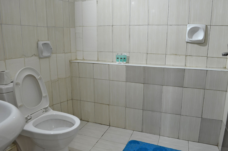 Bathroom 5, Royal City Hotel, Kisumu Central