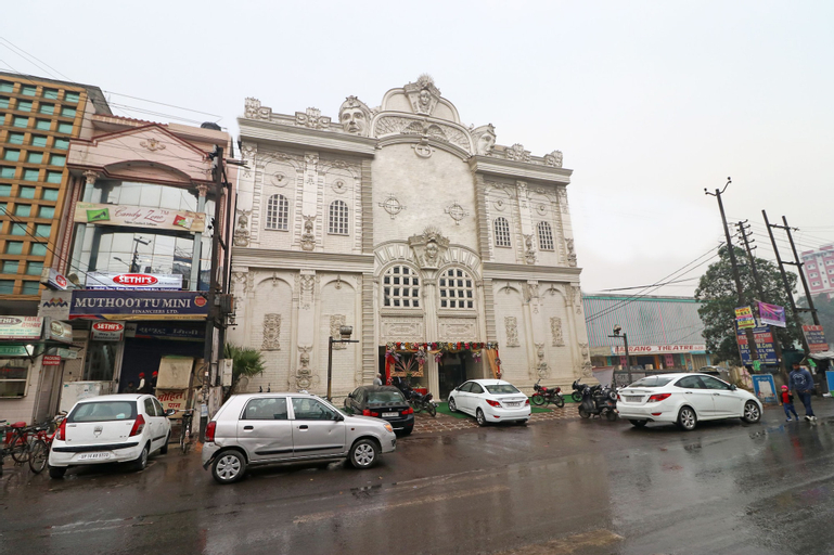 OYO 10887 Hotel West View, Ghaziabad