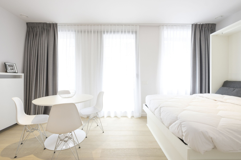 Bedroom 2, White Studio, Bruxelles