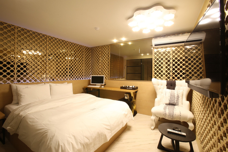 Bedroom 3, Hotel Cello Guri, Guri