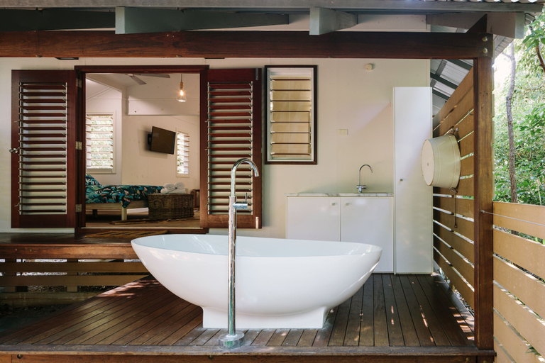 Bathroom 3, The Little Bush Hut, Magnetic Island