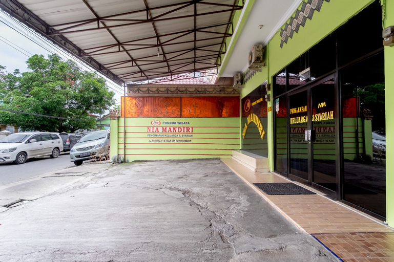 OYO 723 Penginapan Nia Mandiri Syariah, Medan