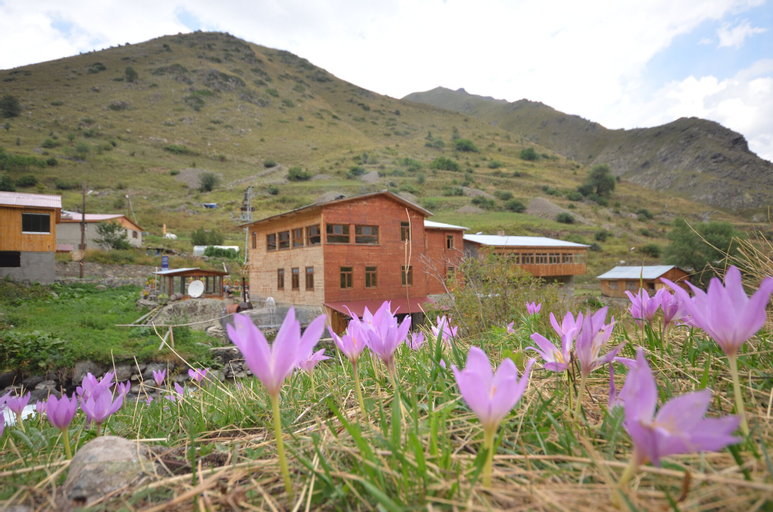 Kackar Pension, Yusufeli