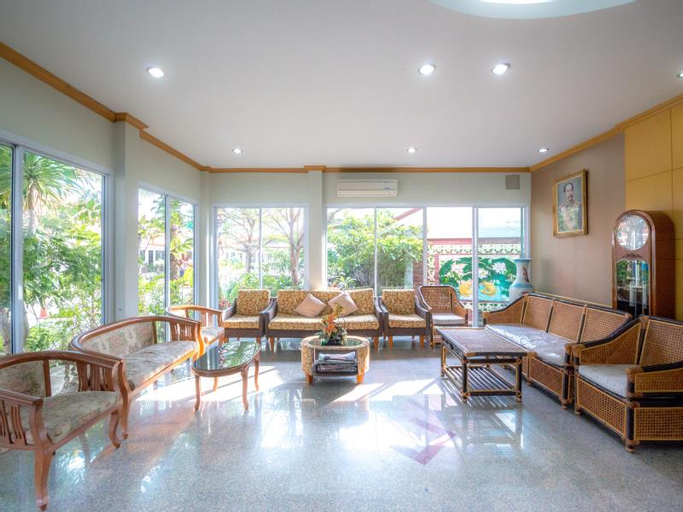 Martina Hotel, Muang Surin