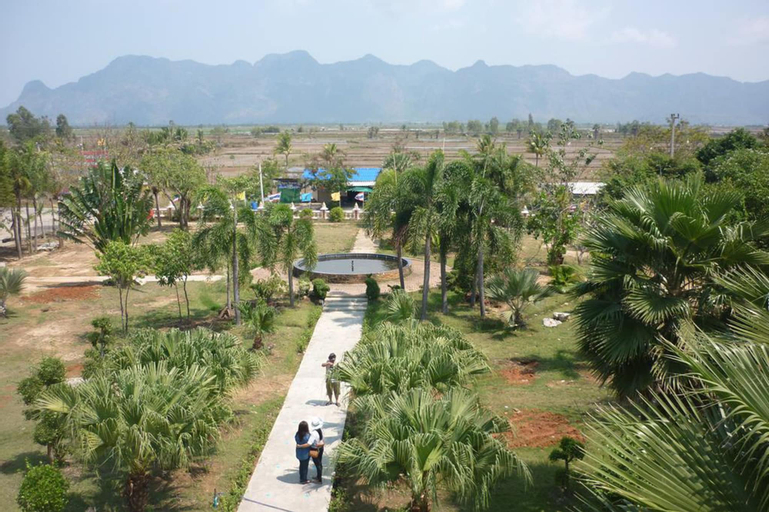 Maneemudjalin Resorts Farm Stay, K. Sam Roi Yot