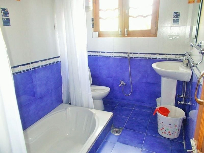 Bathroom, Ronak Resort, Srinagar