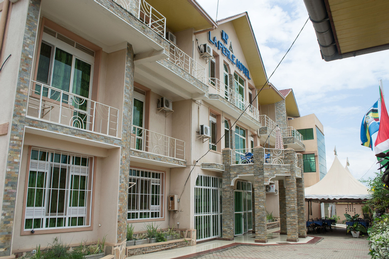 La Perle Hotel, Gihosha
