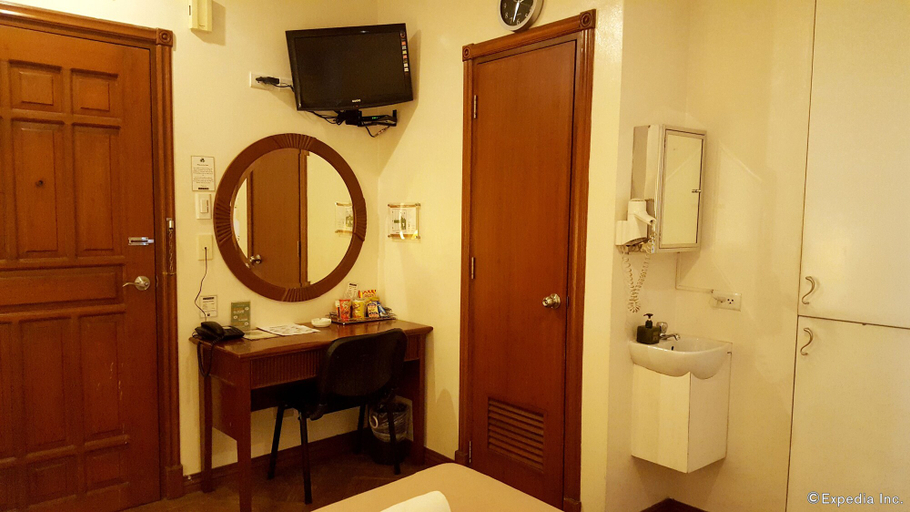 Bathroom 3, Avitel Hotel, Makati City