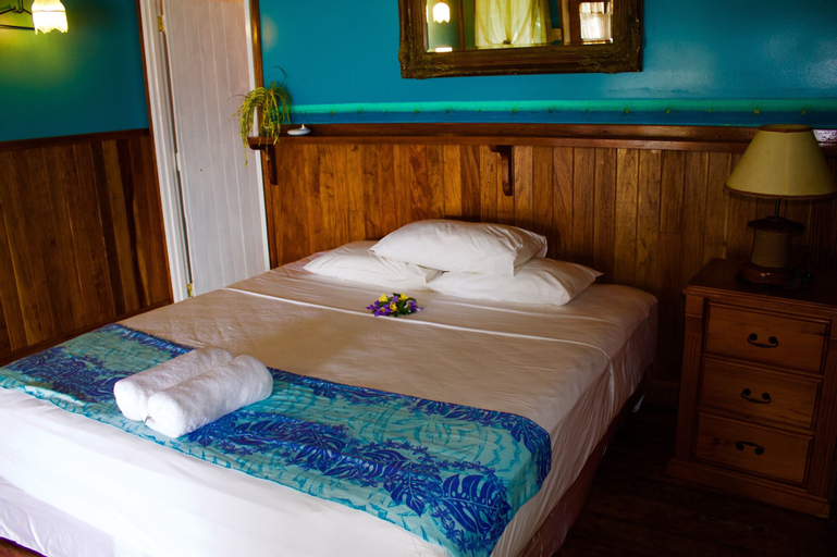 Driftwood Resort, Alotau