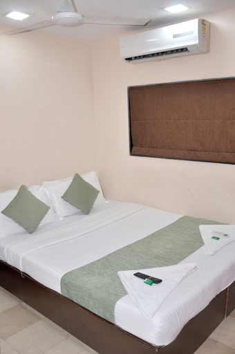 Bedroom 5, Hotel Star Palace, Mumbai Suburban
