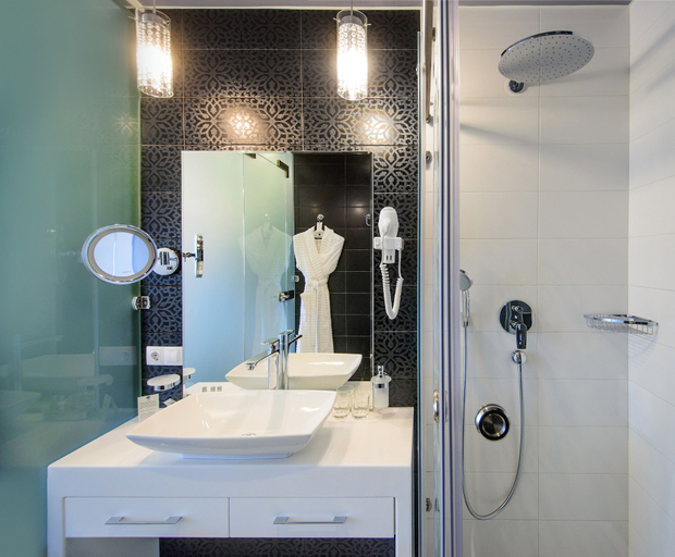 Bathroom 5, AHOTELS design style on Tolstogo, Novosibirskiy rayon