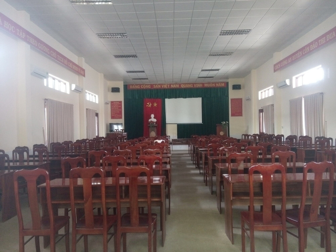 Nha Khach Con Dao, Côn Đảo