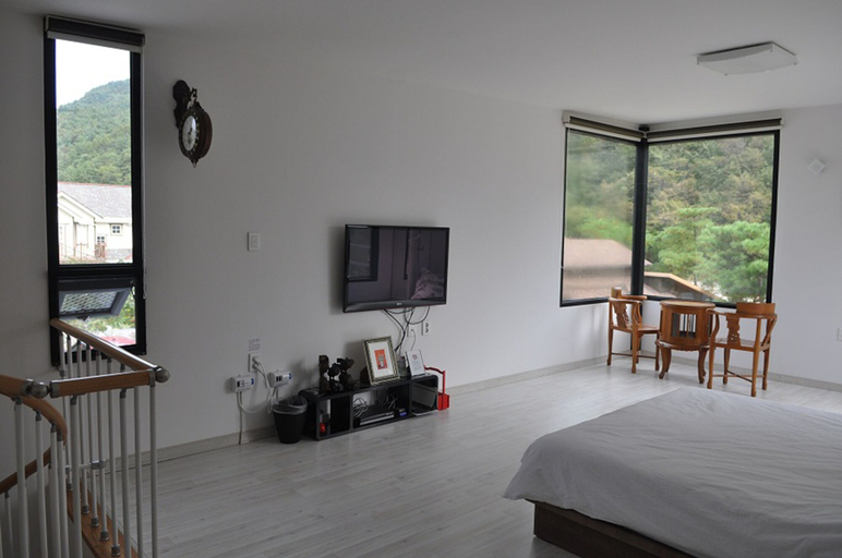 Bedroom 2, Biuum Pension, Pyeongchang