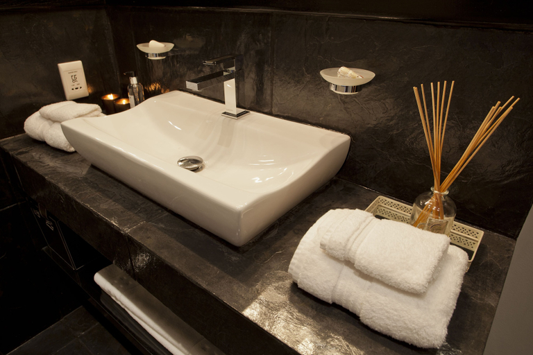 Bathroom 5, Luxury Seaside Homes, Ugu