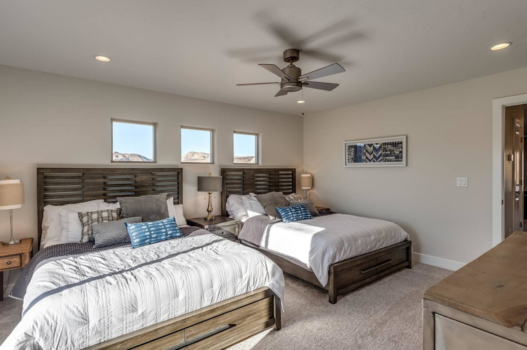 Bedroom 4, The Parade Home, Washington