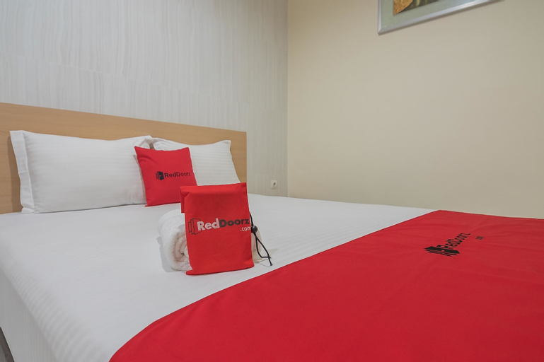 RedDoorz near MT Haryono Semarang, Semarang