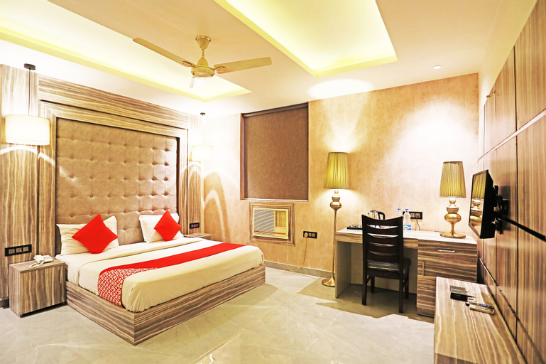 OYO 8902 Hotel Ronald Inn, Faridabad