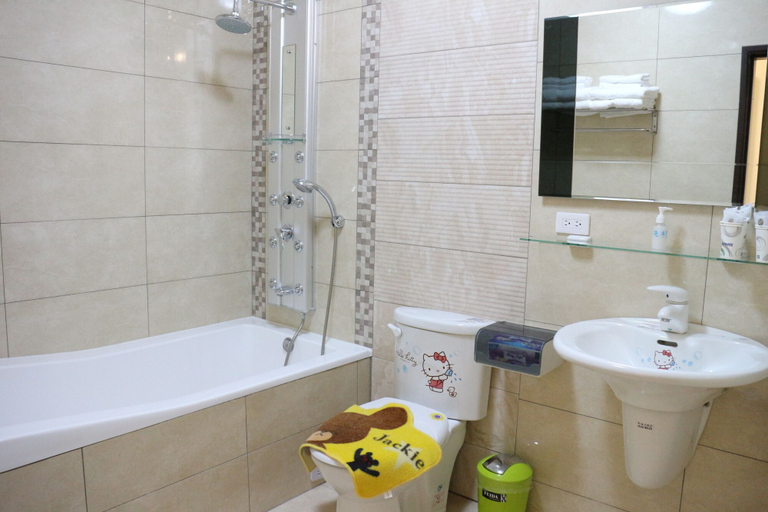 Bathroom 5, Artdeco Guest House, Pingtung