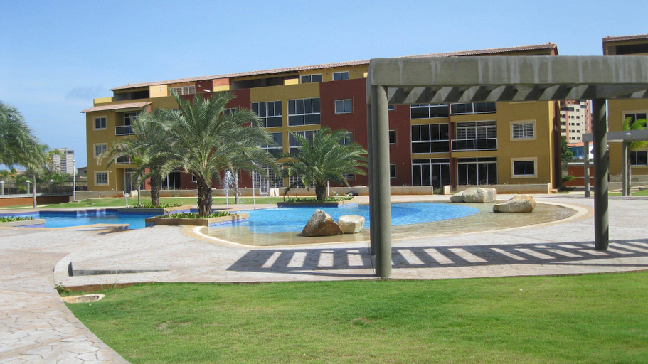 Villa La Blanquilla, Maneiro