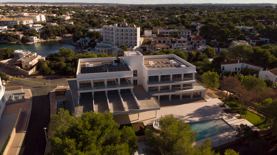 Public Area 4, Petit Sagitario ( Only Adults ), Baleares