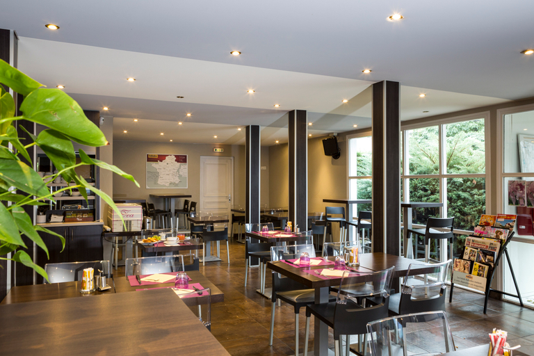 Food & Drinks 2, Hotel Balladins Lyon Sud Chanas, Isère